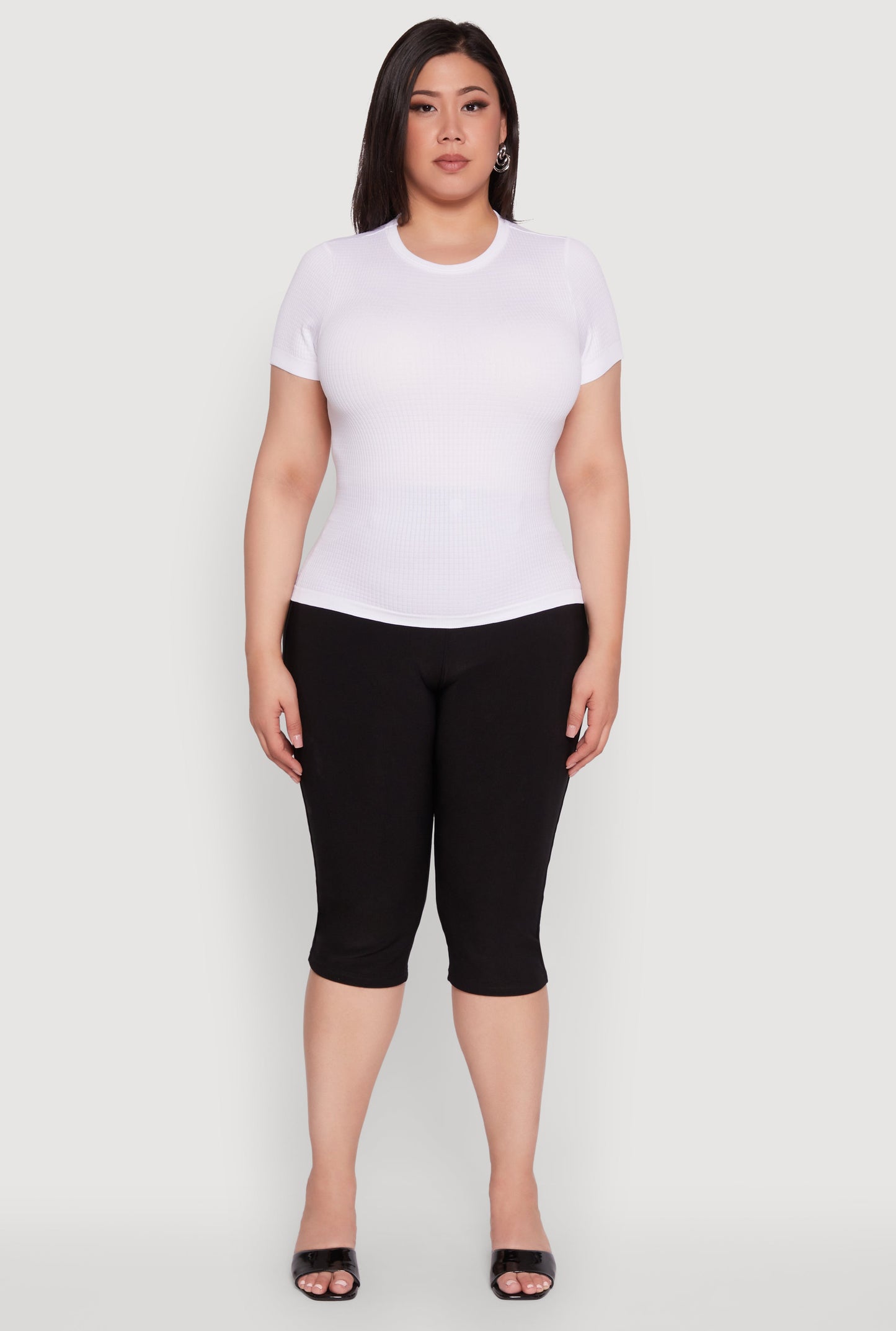 Plus Size Seamless Textured Knit Crew Neck T-Shirt